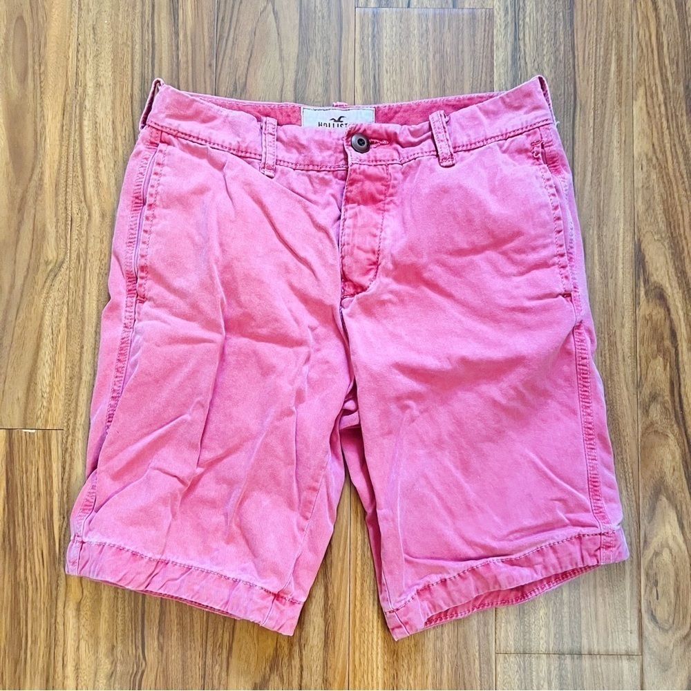 Hollister Men’s Salmon Shorts